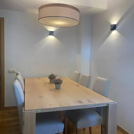 Fantastico Piso Con Terraza En Valle De Benasque Appartement