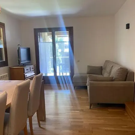 Fantastico Piso Con Terraza En Valle De Benasque Διαμέρισμα